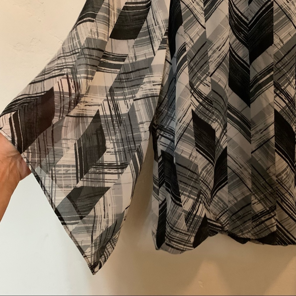 Vintage Gray & Black Plaid Blouse with 3/4 Sleeves Size Medium - Picture 4 of 13